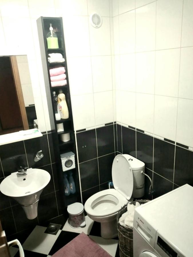 Kristal Daire Bar